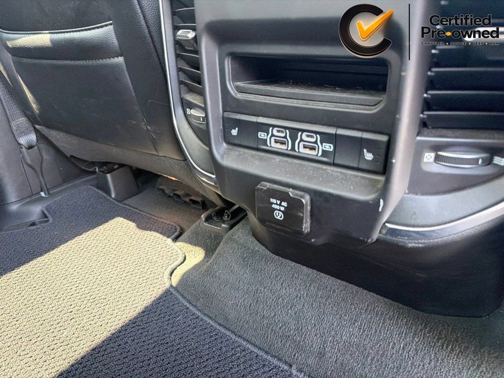 Used 2024 RAM 1500 Laramie AWD/4WD image 30