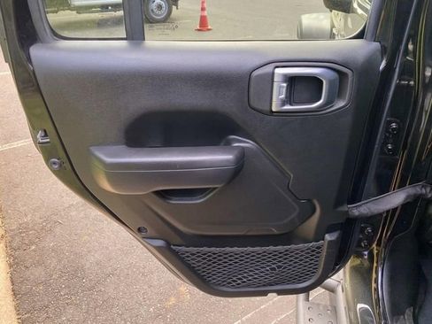 Used 2022 Jeep Wrangler Unlimited Sport image 10