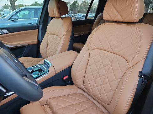 New 2026 BMW X7 xDrive40i image 17