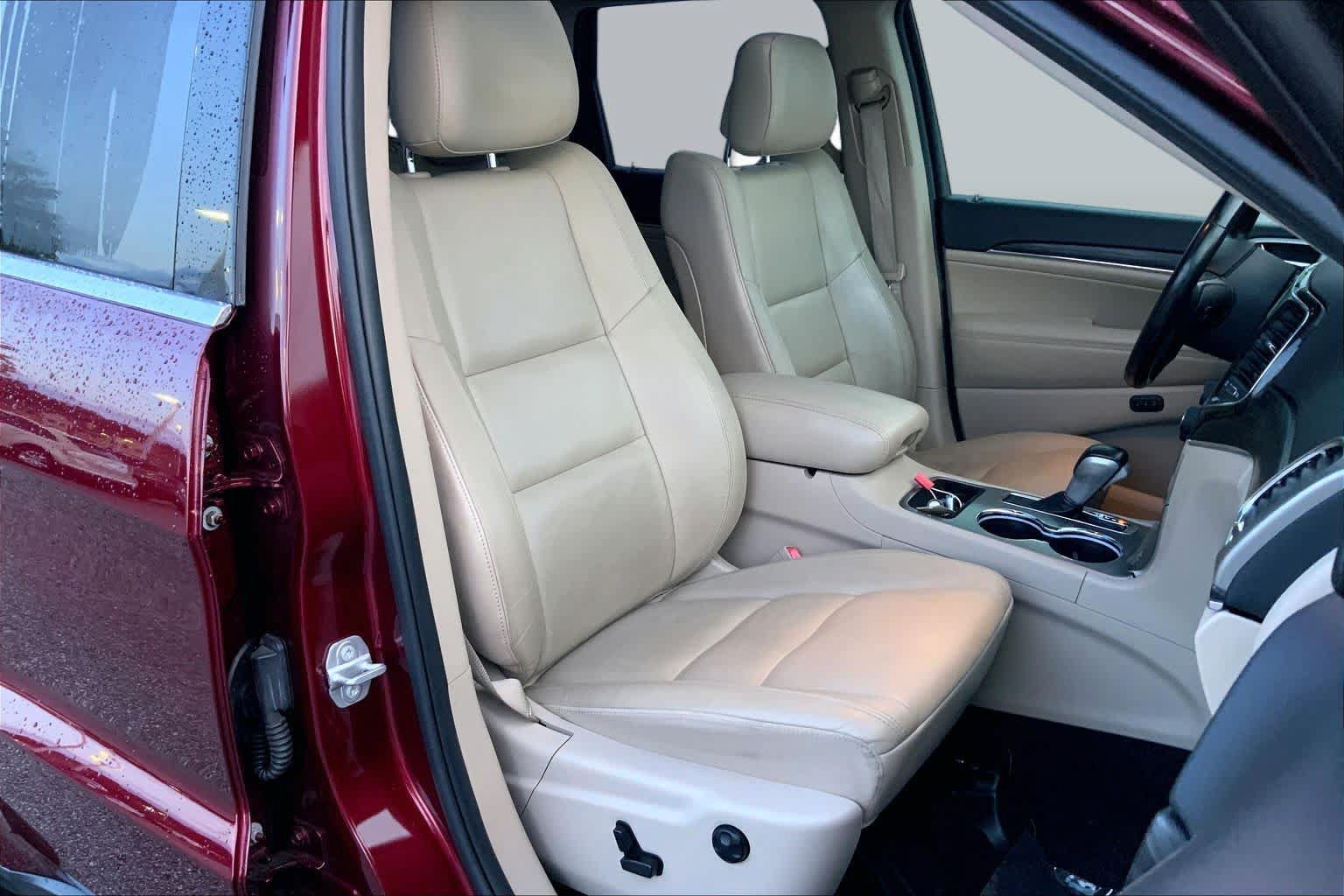 Used 2021 Jeep Grand Cherokee Limited RWD image 7
