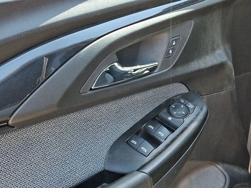 Used 2023 Chevrolet TrailBlazer LT w/ Convenience Package AWD/4WD image 12