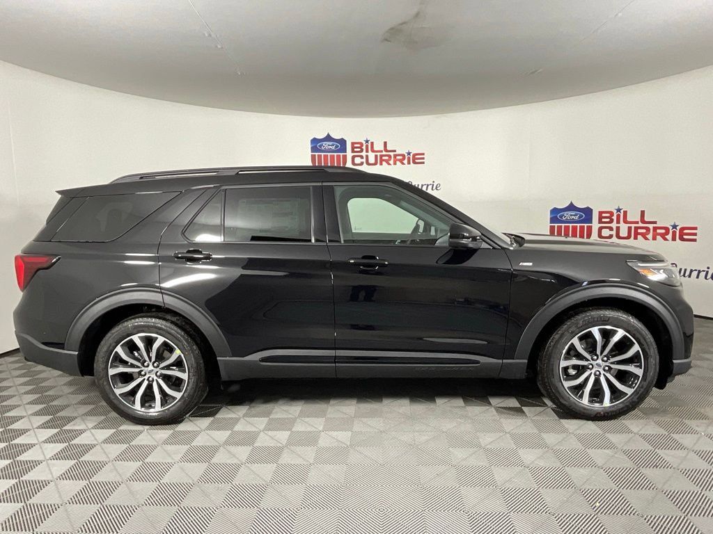New 2026 Ford Explorer ST-Line w/ Premium Package RWD image 2
