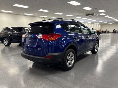 Used 2015 Toyota RAV4 XLE AWD/4WD image 7