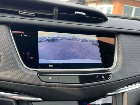 Certified 2024 Cadillac XT5 Premium Luxury image 17