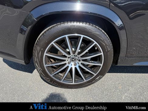 Certified 2025 Mercedes-Benz GLS 450 4MATIC w/ Pinnacle Trim Package image 14