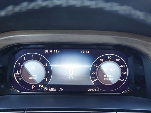 Used 2024 Volkswagen Atlas SE image 34