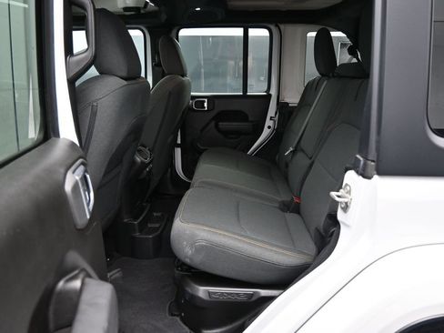 Used 2024 Jeep Wrangler Unlimited w/ Convenience Group AWD/4WD image 27
