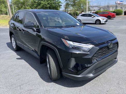 Certified 2025 Toyota RAV4 LE FWD image 7