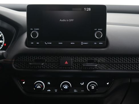 Used 2025 Honda HR-V Sport image 17