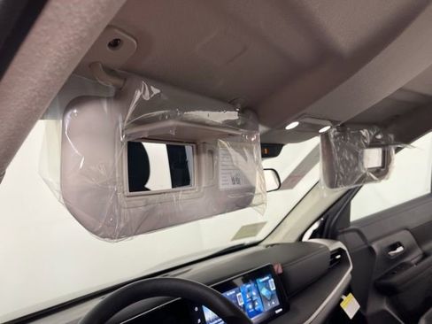 New 2026 Nissan Kicks SV image 34