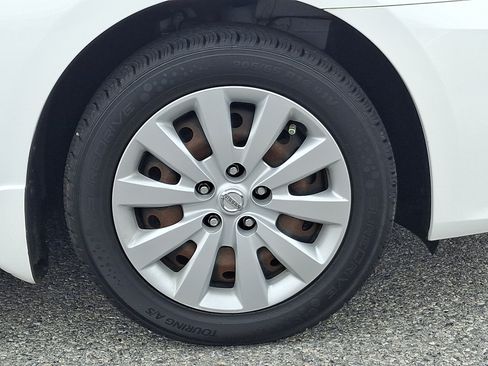 Used 2017 Nissan Sentra SV FWD image 9