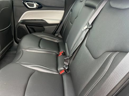 New 2025 Jeep Compass Limited image 18