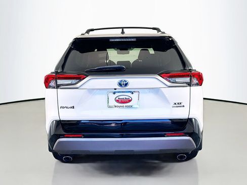 Used 2021 Toyota RAV4 XSE AWD/4WD image 6