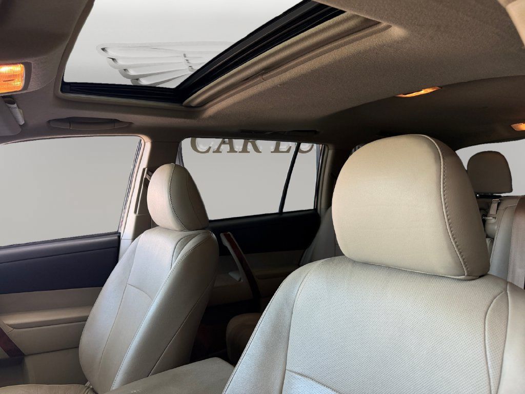 Used 2013 Toyota Highlander Limited FWD image 9