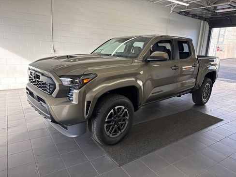 New 2026 Toyota Tacoma TRD Sport image 4