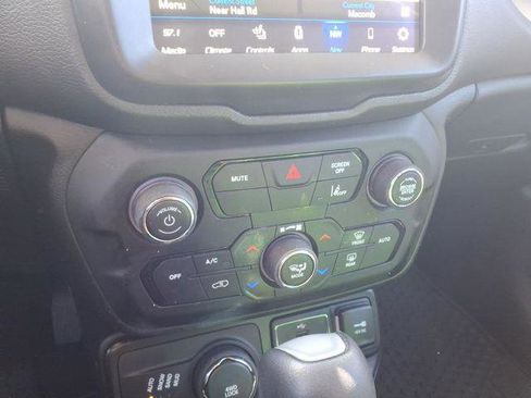 Certified 2023 Jeep Renegade Limited AWD/4WD image 16