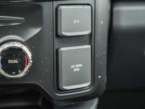 New 2026 Ford F350 Platinum image 30