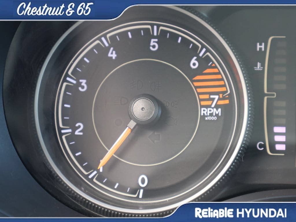 Used 2021 Jeep Cherokee Latitude Plus FWD image 28