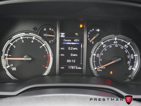 Used 2024 Toyota 4Runner TRD Off-Road Premium w/ Moonroof Package AWD/4WD image 30