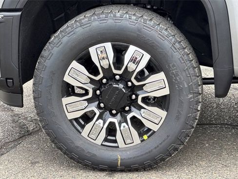 New 2026 GMC Sierra 2500 Denali w/ Denali Reserve Package image 32