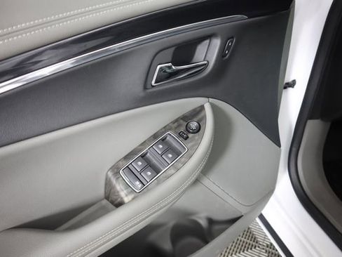 Used 2015 Chevrolet Impala LT FWD image 27
