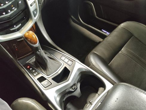 Used 2014 Cadillac SRX Luxury w/ Driver Awareness Package FWD image 26