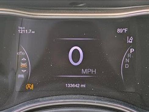 Used 2017 Jeep Grand Cherokee Summit RWD image 11