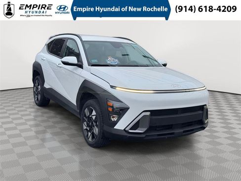 Used 2025 Hyundai Kona SEL image 1