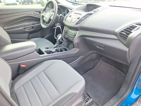 Used 2018 Ford Escape S image 32