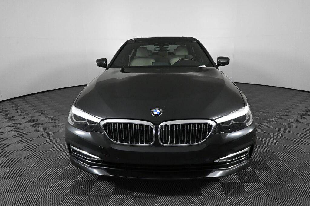 Used 2019 BMW 530i w/ Luxury Package RWD image 32