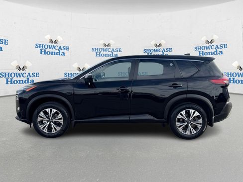 Used 2023 Nissan Rogue SV image 4