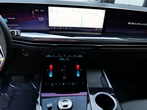Used 2025 Cadillac Escalade Sport image 17