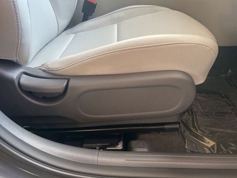 New 2026 Hyundai Kona SE image 34