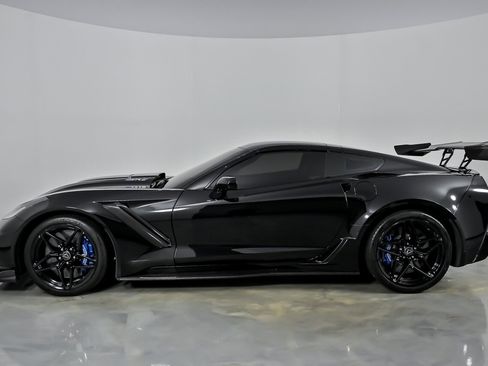 Used 2019 Chevrolet Corvette ZR1 image 8