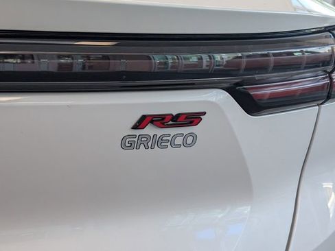 Used 2025 Chevrolet Equinox EV RS image 11