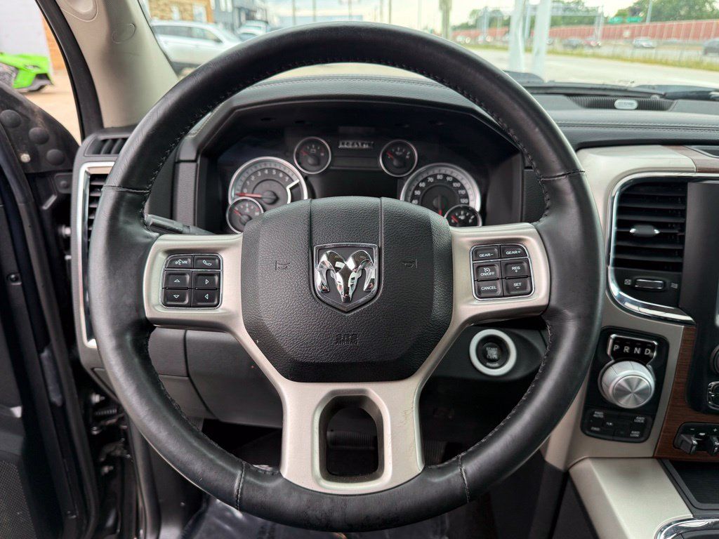 Used 2015 RAM 1500 Laramie w/ Convenience Group AWD/4WD image 30