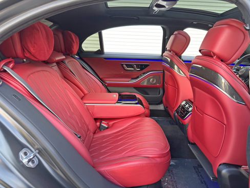 Used 2025 Mercedes-Benz S 63 AMG S image 54