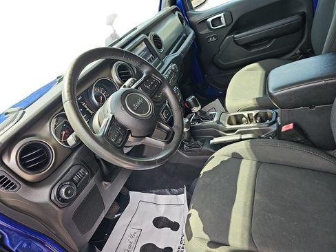 Used 2019 Jeep Wrangler Unlimited Sport S AWD/4WD image 13