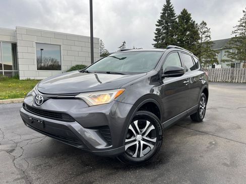 Used 2016 Toyota RAV4 LE AWD/4WD image 1