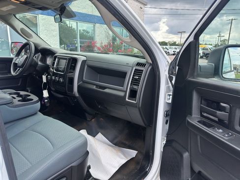 Used 2018 RAM 1500 Tradesman w/ Popular Equipment Group RWD image 10