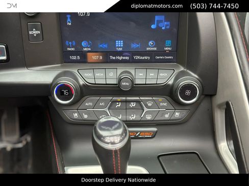 Used 2016 Chevrolet Corvette Z06 w/ 3LZ Preferred Equipment Group image 26