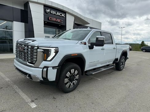 New 2026 GMC Sierra 2500 Denali w/ Denali Reserve Package AWD/4WD image 1