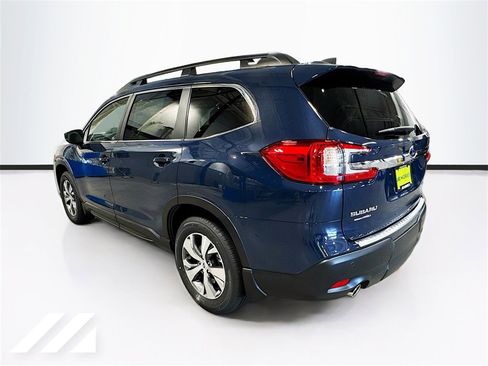 Certified 2025 Subaru Ascent Premium image 7