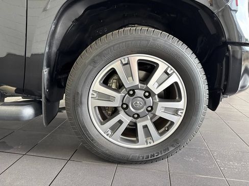 Certified 2019 Toyota Tundra Platinum AWD/4WD image 58