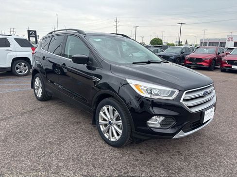Used 2019 Ford Escape SEL AWD/4WD image 3
