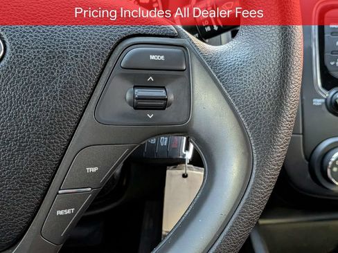 Used 2017 Kia Forte LX FWD image 24