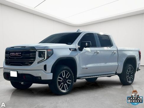 Used 2023 GMC Sierra 1500 AT4 w/ AT4 Premium Package AWD/4WD image 2