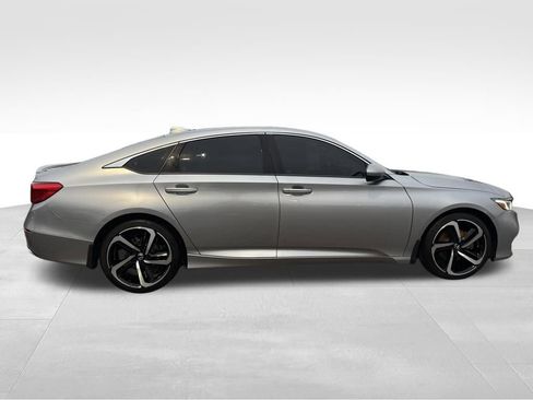 Used 2020 Honda Accord Sport image 6