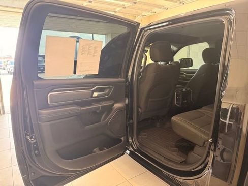 Used 2021 RAM 1500 Big Horn AWD/4WD image 14