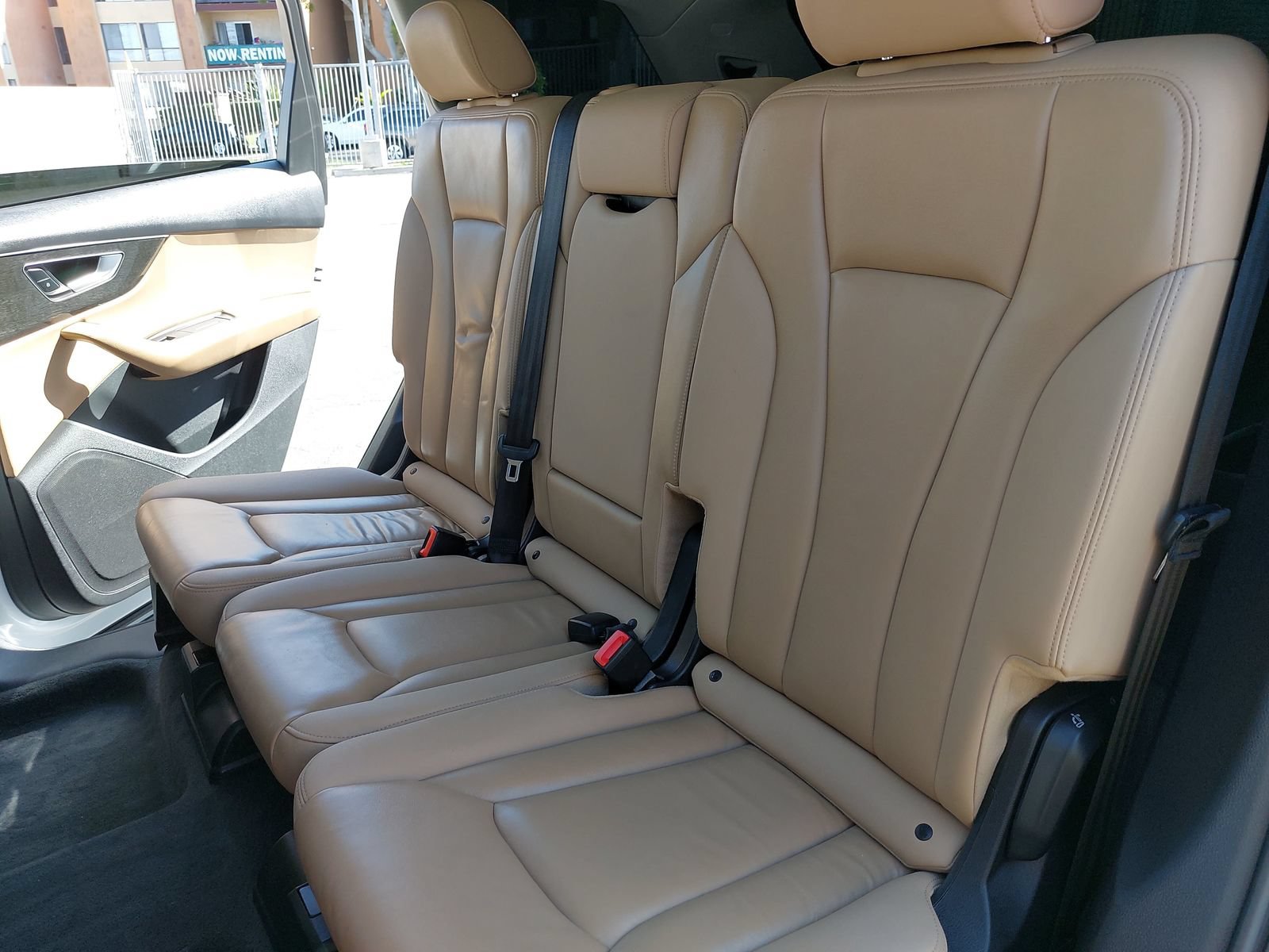 Used 2020 Audi Q7 2.0T Premium w/ Convenience Package AWD/4WD image 16